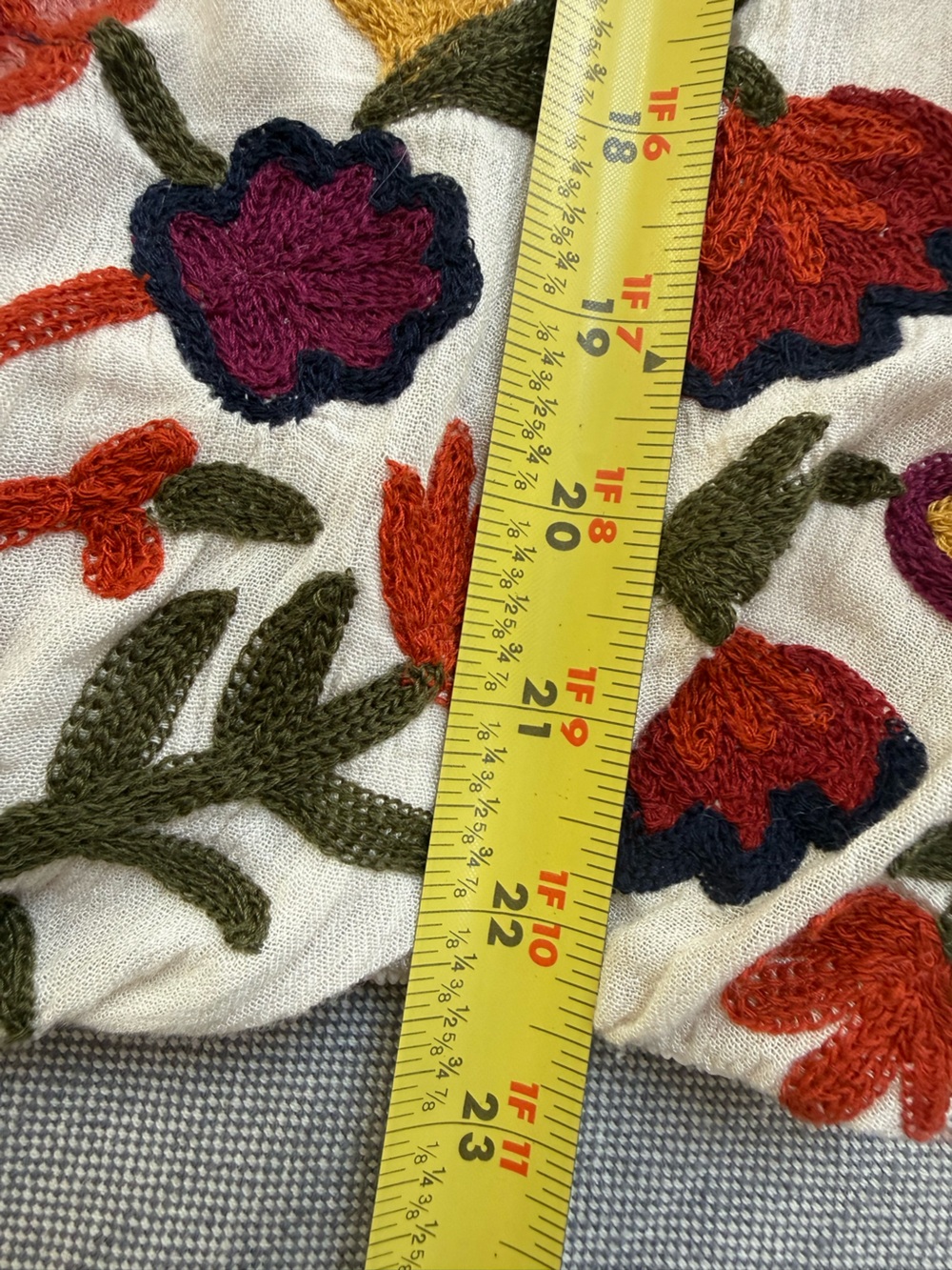 Alice + Olivia Boho Peasant Blouse Multicolor Floral Embroidery Size Large - Picture 9 of 16